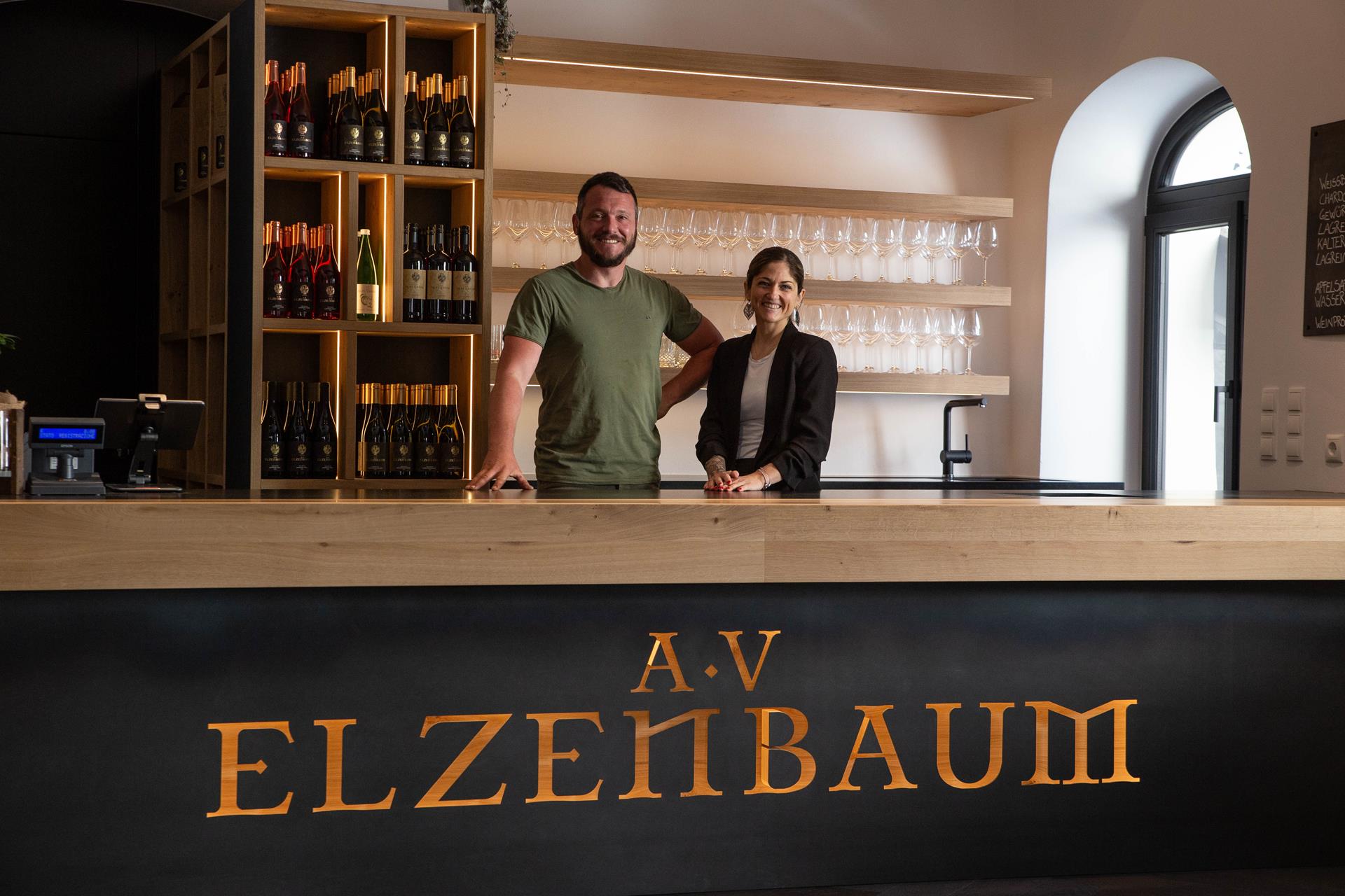 Weingut Von Elzenbaum Wiesenheim Peter